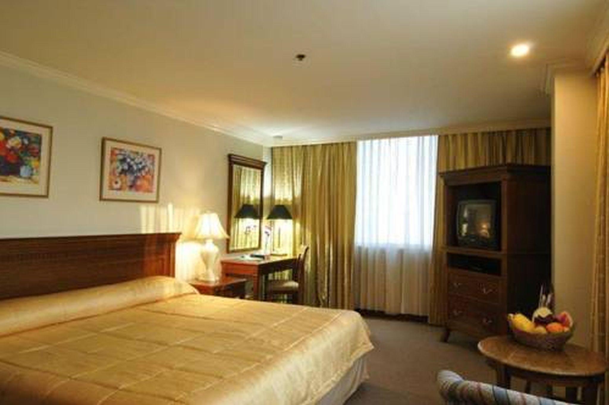 Tiara Oriental Hotel Makati City Luaran gambar