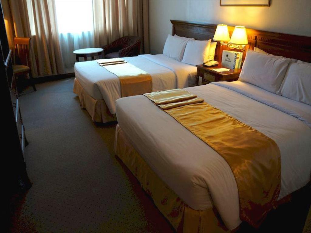 Tiara Oriental Hotel Makati City Luaran gambar