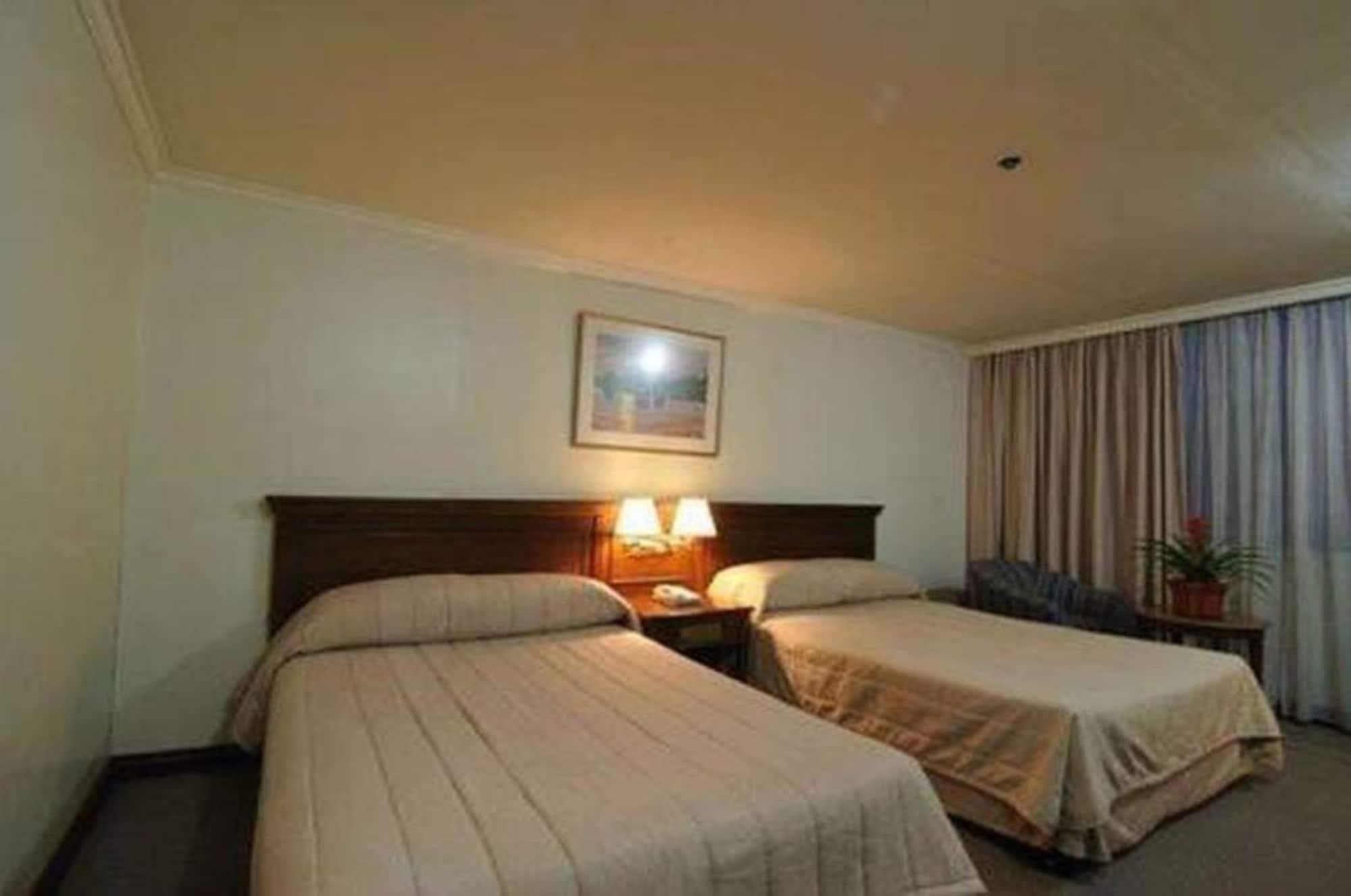 Tiara Oriental Hotel Makati City Luaran gambar