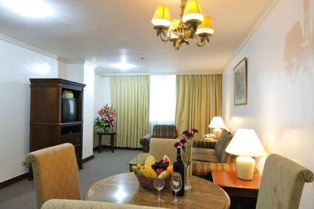Tiara Oriental Hotel Makati City Luaran gambar
